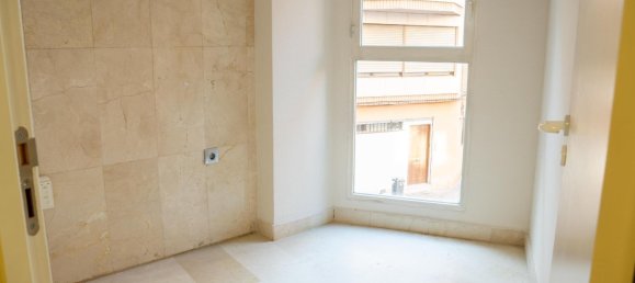 330m² Commercial property in Alicante, Spain No. 10867 21