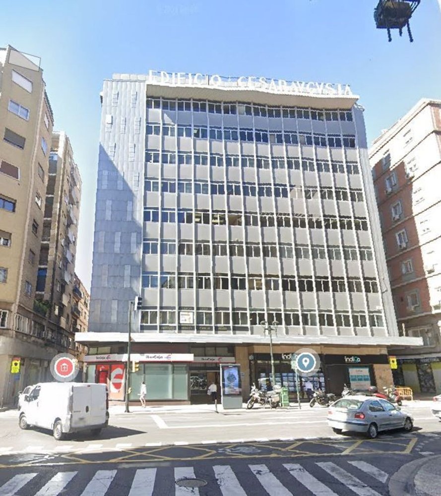 138m² Office in Zaragoza, Spain No. 254174