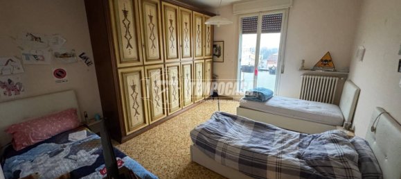 3 chambres Appartement à Mirandola, Italy No. 292077 8