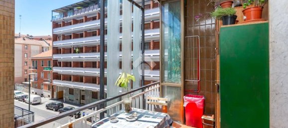 2 bedrooms Apartment in Turin, Italy No. 311238 9