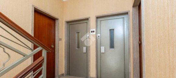 2 bedrooms Apartment in Turin, Italy No. 311238 5