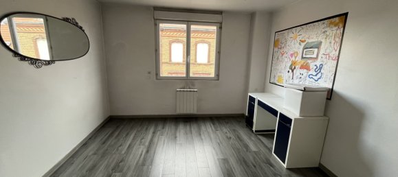 Квартира с 3 спальнями в Саргёмин, Франция № 224946 3