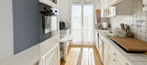 Квартира с 2 спальнями в Марсель, Франция № 312880 3