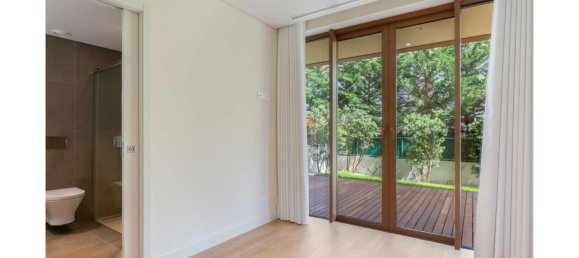 4 bedrooms Villa in Cascais, Portugal No. 34093 15