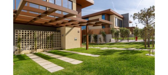 4 bedrooms Villa in Cascais, Portugal No. 34093 3