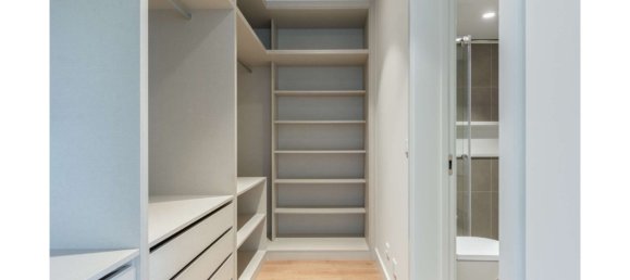 4 bedrooms Villa in Cascais, Portugal No. 34093 14