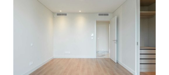 4 bedrooms Villa in Cascais, Portugal No. 34093 19