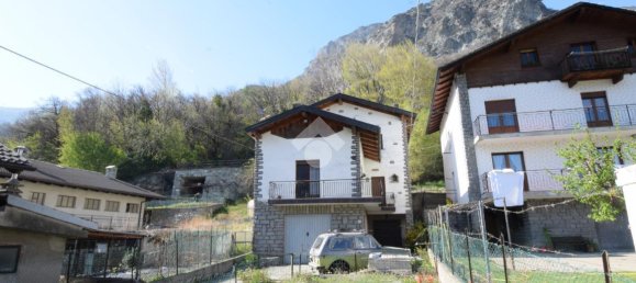 Casa de 6 habitaciónes en Chatillon, Italy No. 153630 30