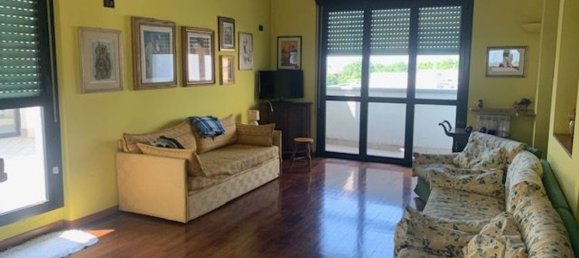 7 rooms Penthouse in Treviglio, Italy No. 258820 5