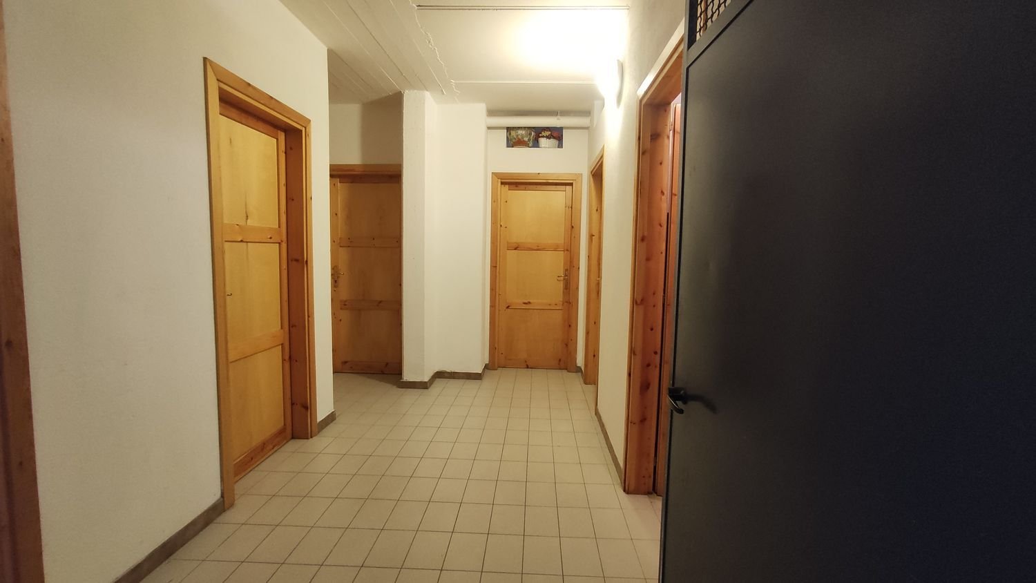 10m² Commercial property in Quartu Sant'Elena, Italy No. 374903