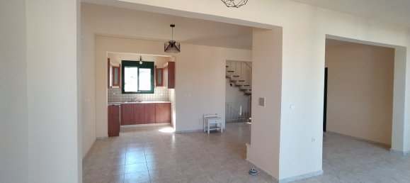 Коммерческая недвижимость с 3 спальнями в Ханья, Греция № 266 5