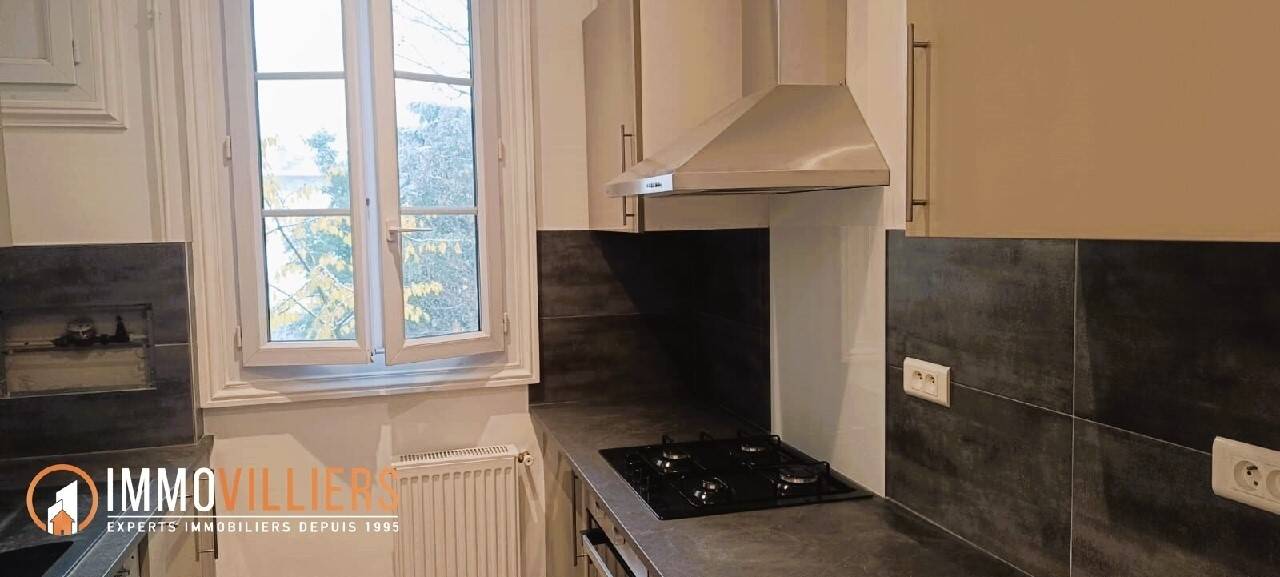 2 bedrooms Apartment in Champigny-sur-Marne, France No. 323112