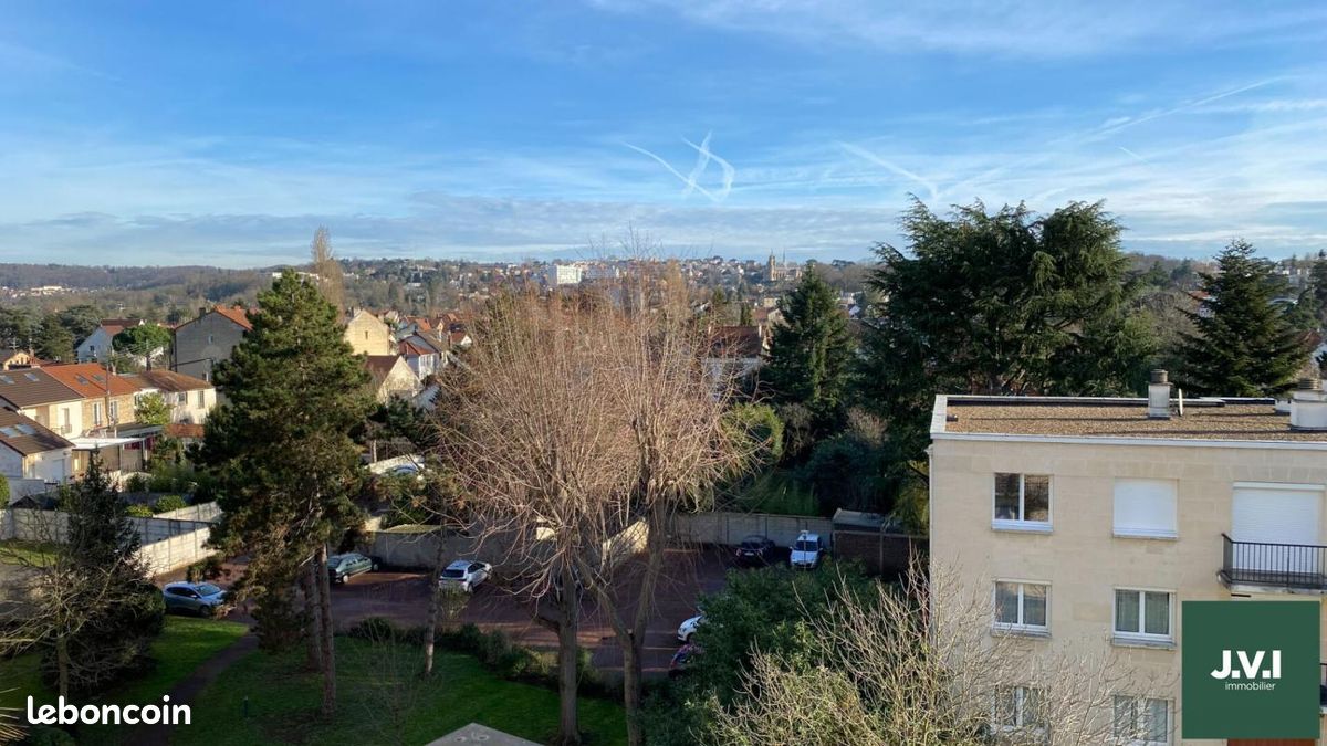 2 chambres Appartement à Montmorency, France No. 182173