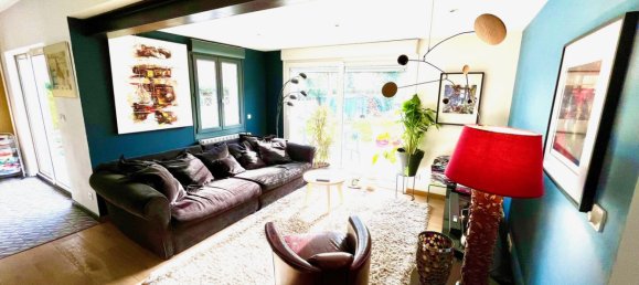 4 bedrooms House in Phalempin, France No. 67815 11