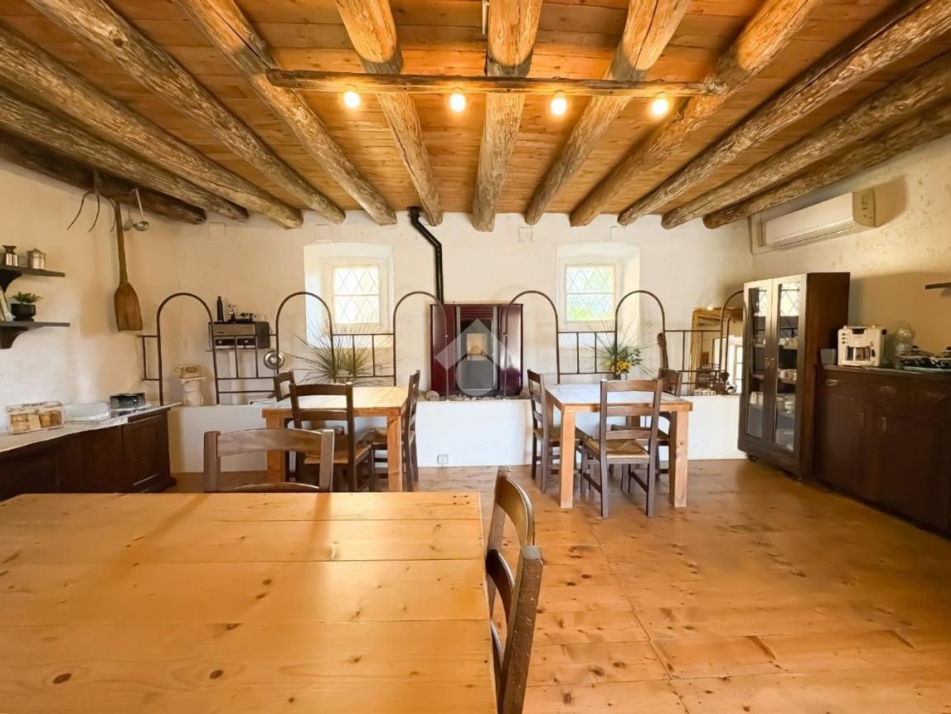 4-salle Appartement à Paderno Franciacorta, Italy No. 273750