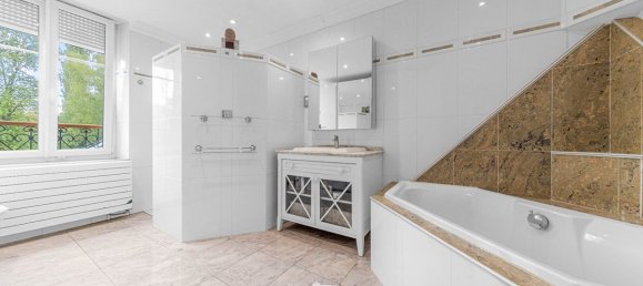 5 chambres Maison à Courcelles-Chaussy, France No. 61701 13