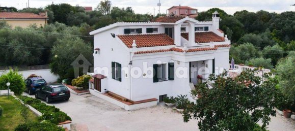 Вилла с 4 спальнями в Сассари, Италия № 292465 45