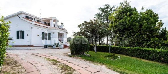 Вилла с 4 спальнями в Сассари, Италия № 292465 44