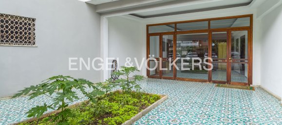 4 bedrooms Apartment in Rome, Italy No. 102290 32