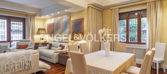 4 bedrooms Apartment in Rome, Italy No. 102290 7