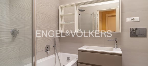 4 bedrooms Apartment in Rome, Italy No. 102290 19