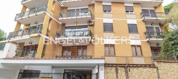 4 bedrooms Apartment in Rome, Italy No. 102290 34