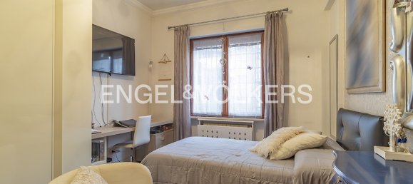 4 bedrooms Apartment in Rome, Italy No. 102290 14