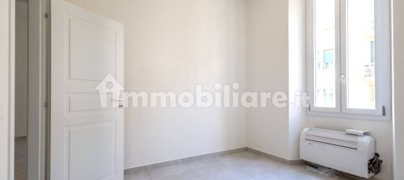 2 Schlafzimmer Wohnung in Florence, Italy, Nr. 375630 7