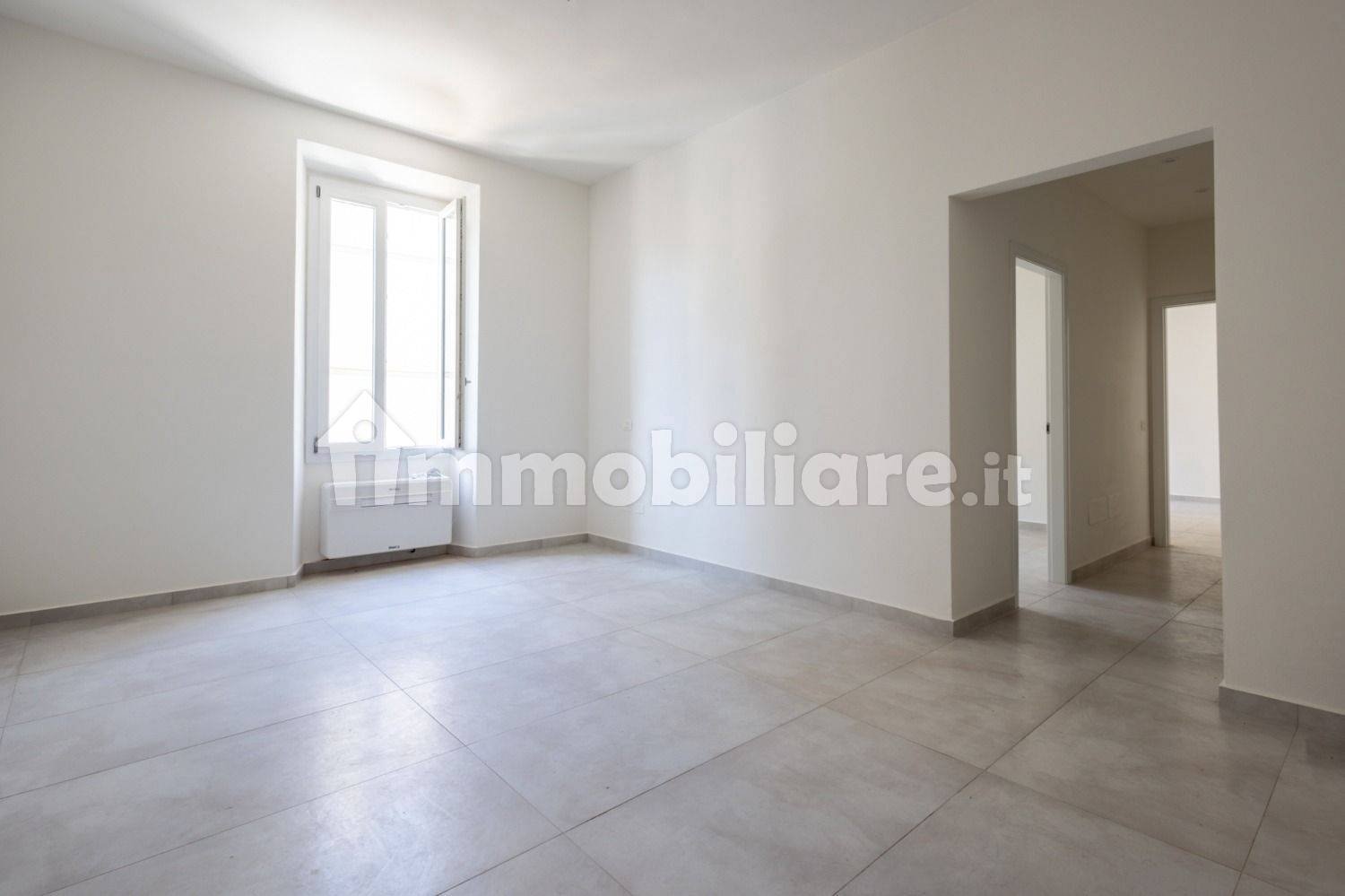 2 Schlafzimmer Wohnung in Florence, Italy, Nr. 375630