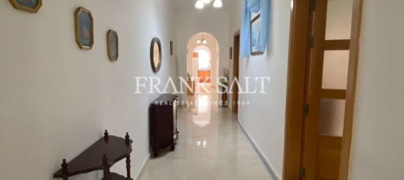 3 Schlafzimmer Maisonette-Wohnung in Qormi, Malta, Nr. 10023 5