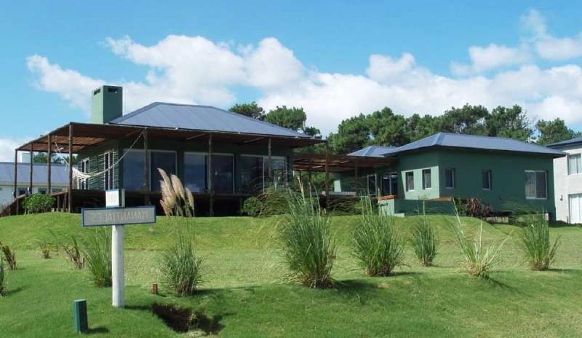 Дом с 3 спальнями в Мальдонадо, Уругвай № 6587