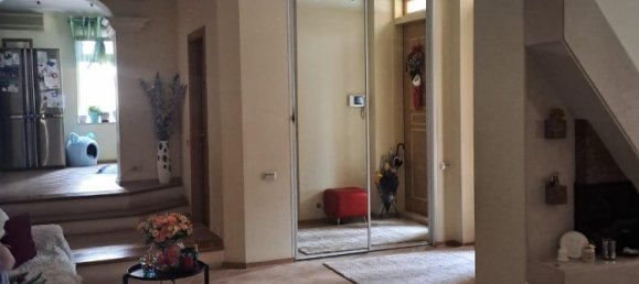 5 bedrooms Villa in Baku, Azerbaijan No. 1198 2