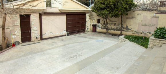 5 bedrooms Villa in Baku, Azerbaijan No. 1198 20