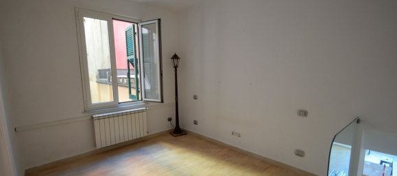 3 rooms Apartment in Genoa, Italy No. 77791 13