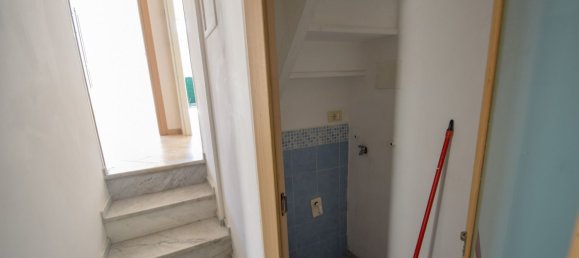 3 rooms Apartment in Genoa, Italy No. 77791 25