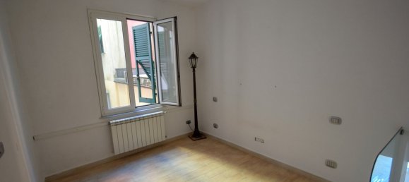 3 rooms Apartment in Genoa, Italy No. 77791 30