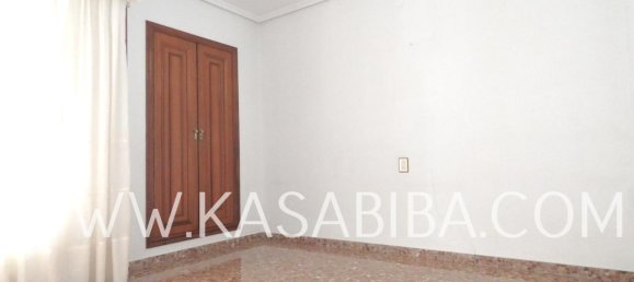 4 bedrooms Penthouse in Lliria, Spain No. 76011 8