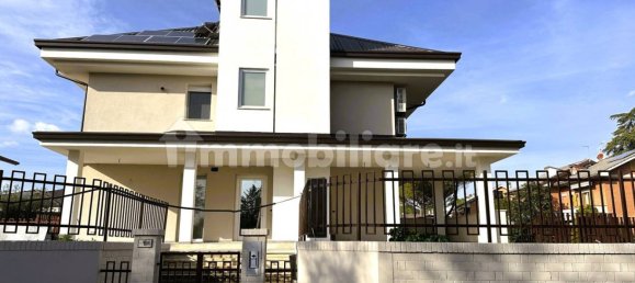 3 chambres Appartement à Macerata, Italy No. 206889 5