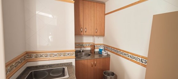 3 bedrooms House in Cadiz, Spain No. 146151 5