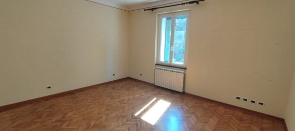 3 rooms Apartment in Trieste, Italy No. 11095 18