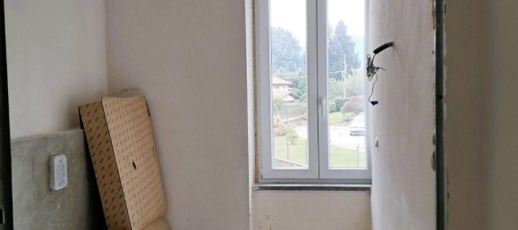 3-Zimmer Wohnung in Cocquio-Trevisago, Italy, Nr. 117348 5