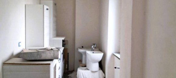 3-Zimmer Wohnung in Cocquio-Trevisago, Italy, Nr. 117348 7