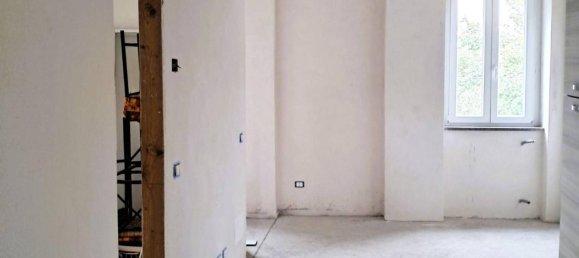 3-Zimmer Wohnung in Cocquio-Trevisago, Italy, Nr. 117348 6