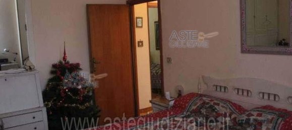 Квартира с 5 комнатами в Рим, Италия № 292309 33