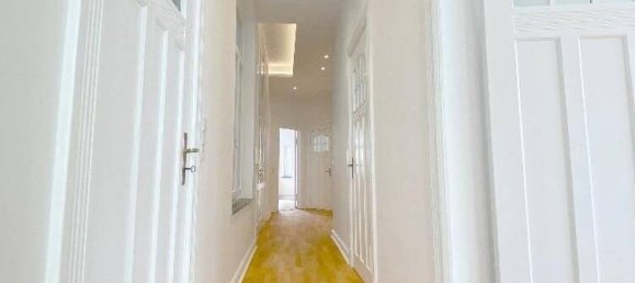 5 rooms Apartment in Bremen, Germany No. 54970 3