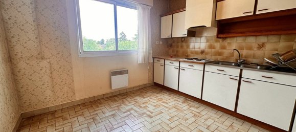 Apartamento de 2 dormitorios en Saint-Florent-sur-Cher, France No. 235495 2