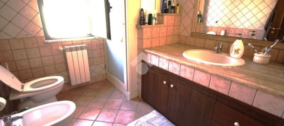 5 rooms Villa in Villa di Briano, Italy No. 120910 9
