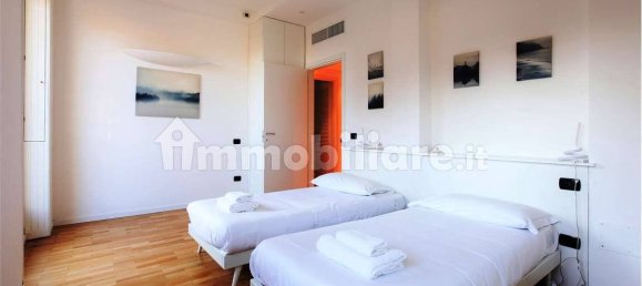 2 bedrooms Apartment in Milan, Italy No. 360120 25