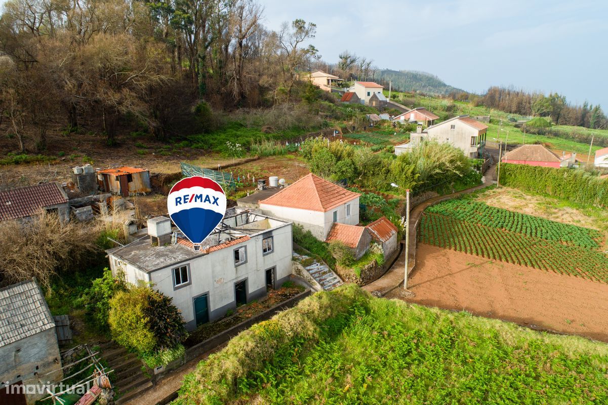 3 bedrooms House in Porto Moniz, Portugal No. 24562