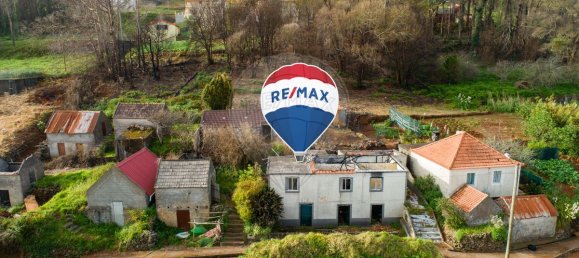 3 bedrooms House in Porto Moniz, Portugal No. 24562 10